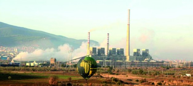 Greenpeace Soma’da Hava Kirliliğine Karşı Balonlu Eylem Yaptı